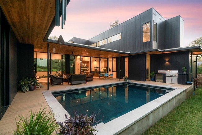 property at 2404 Rock Terrace Cir