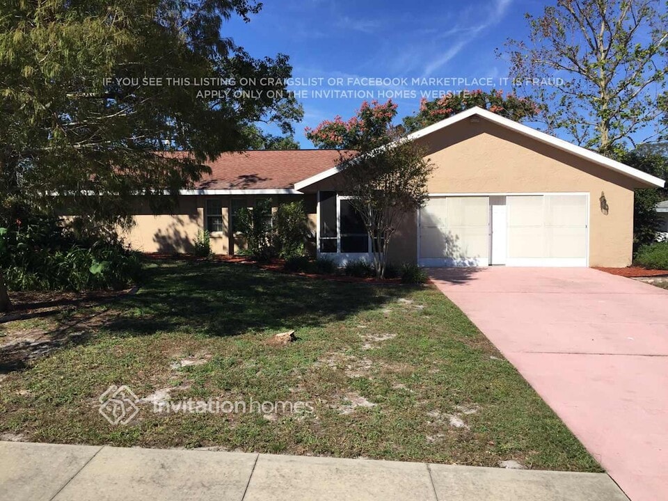1962 Lynn River Dr in Deltona, FL - Building Photo