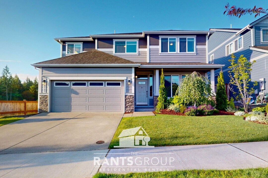 9727 9th Ave SE in Lacey, WA - Building Photo