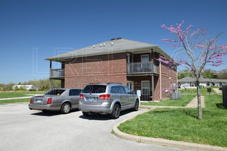 300 Keeneland Dr in Elizabethtown, KY - Building Photo - Building Photo