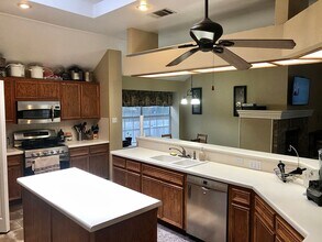3904 Kristencreek Ln in Round Rock, TX - Building Photo - Building Photo