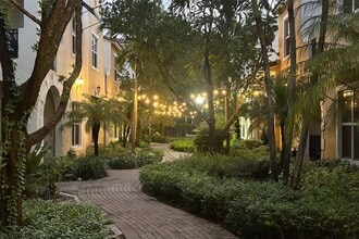 12467 NW 17th Ct in Pembroke Pines, FL - Building Photo - Building Photo