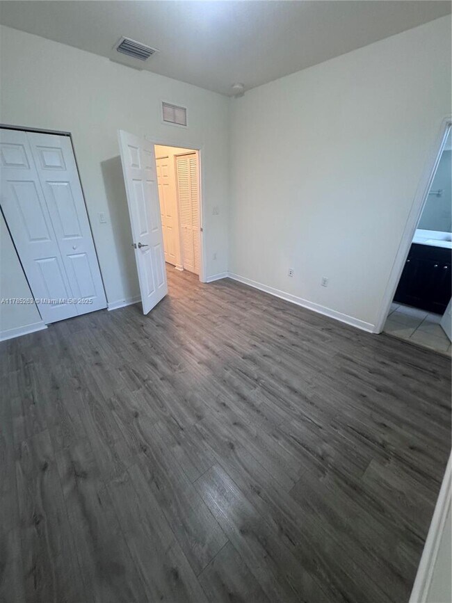 property at 11422 SW 250th St