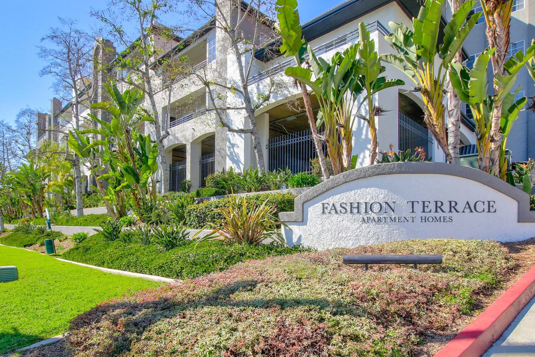 Fashion Terrace in San Diego, CA - Building Photo