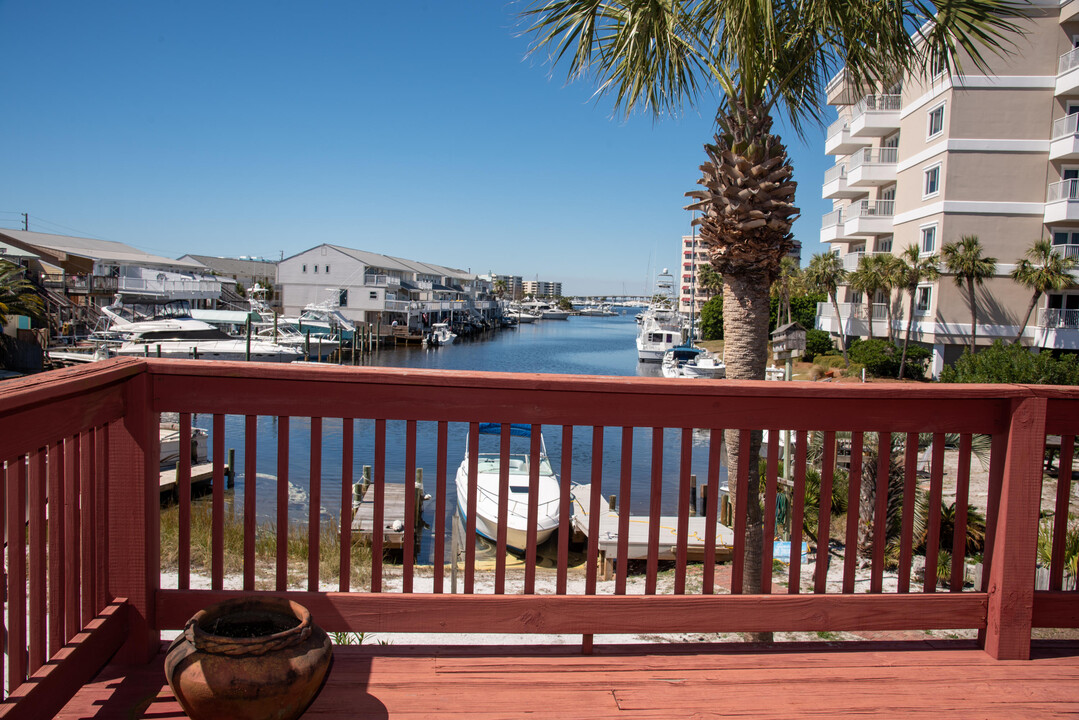 146 Durango Rd in Destin, FL - Foto de edificio