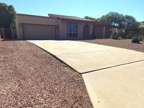 2604 Inverrary Dr in Sierra Vista, AZ - Building Photo - Building Photo