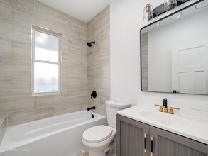 3016 W 40th St in Chicago, IL - Building Photo - Building Photo