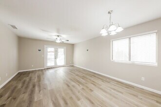 3841 W Villa Linda Dr in Glendale, AZ - Building Photo - Building Photo