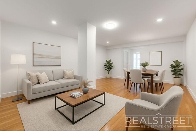 LUXURY LOFT in Queens!