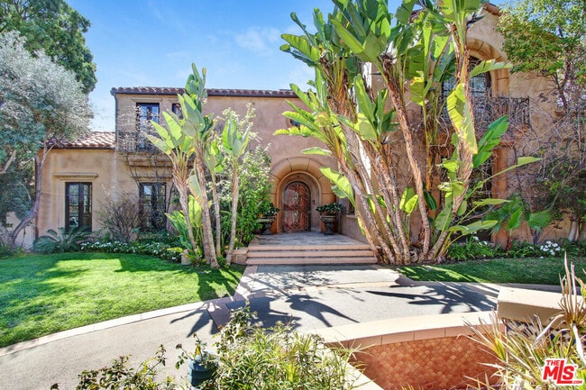 property at 725 Foothill Rd