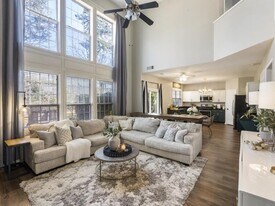 1305 Mountclaire Dr in Cumming, GA - Building Photo