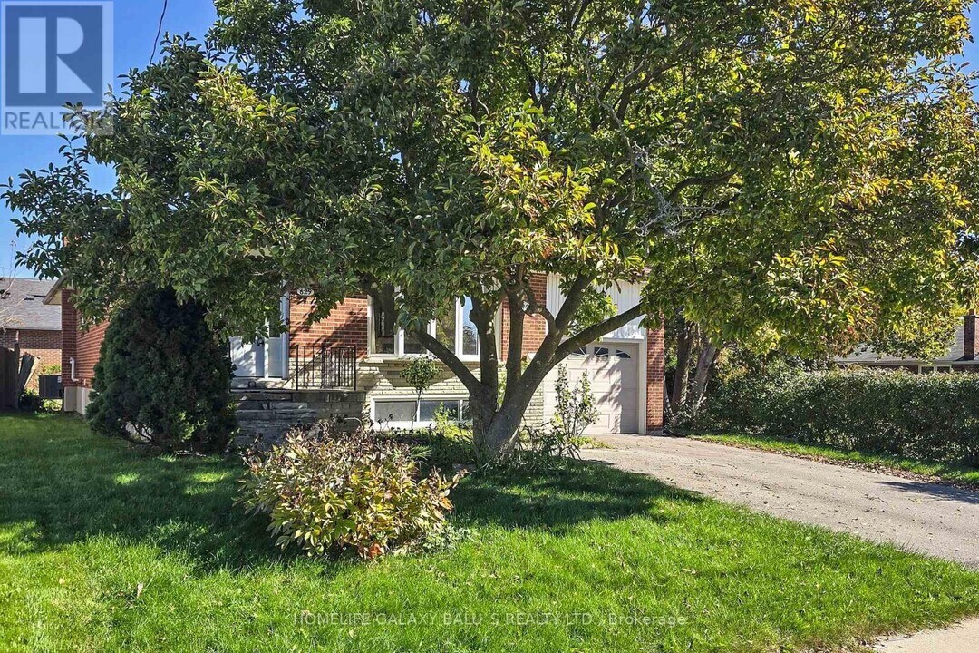 629 Park Rd N in Oshawa, ON - Building Photo