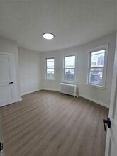 112 Webster Ave in New Rochelle, NY - Building Photo - Building Photo