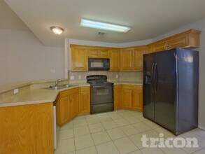 10712 Braemoor Dr in Haslet, TX - Foto de edificio - Building Photo