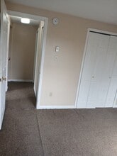 1106 Hazel Dr in Endicott, NY - Building Photo - Building Photo
