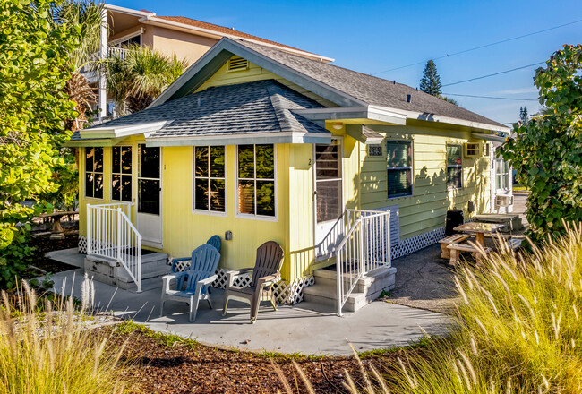 Vittoria in Treasure Island, FL - Foto de edificio - Building Photo