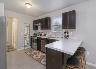 8758 Tiburon Ln in Richland, MI - Building Photo - Building Photo