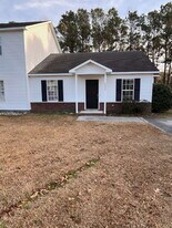 2020 Brandymill Ln in Jacksonville, NC - Building Photo