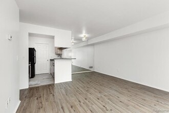 22241 Atlantic Pointe, Unit 116 in Farmington Hills, MI - Building Photo - Building Photo