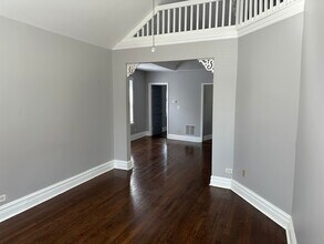 3710 N Drake Ave in Chicago, IL - Building Photo - Building Photo