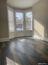 227 Arctic St in Bridgeport, CT - Building Photo - Building Photo