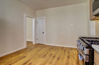 30 Nelson Pl in Maplewood, NJ - Building Photo - Building Photo