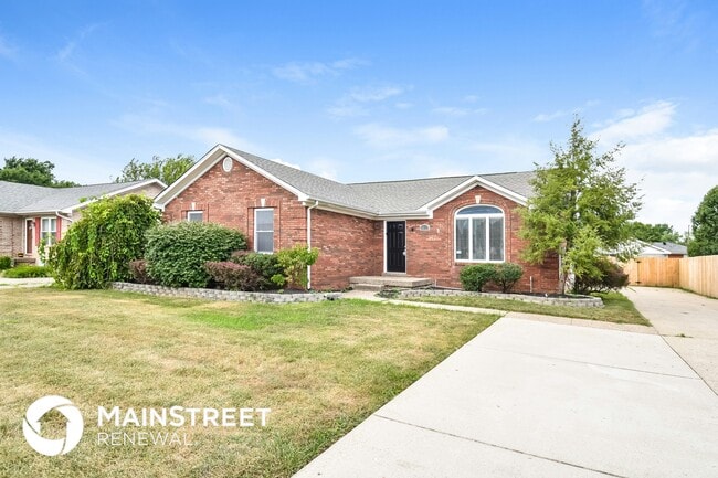 5613 Ree Dr