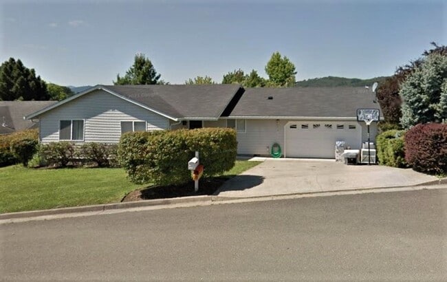 property at 418 Rolling Hills Rd