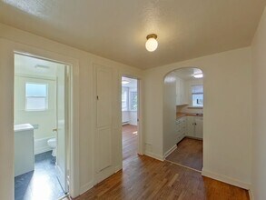 484-490 E 14th Ave in Eugene, OR - Building Photo - Building Photo