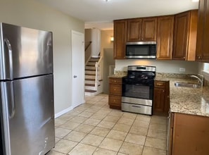 4936 W 107th St in Oak Lawn, IL - Building Photo - Building Photo