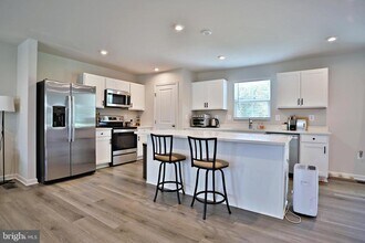 1816 Creek Bottom Pl in Stafford, VA - Building Photo - Building Photo