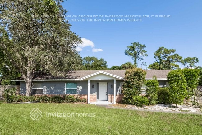property at 112 Cottesmore Cir W