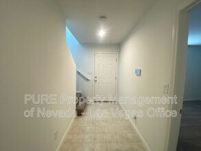 4645 Pencester St in Las Vegas, NV - Building Photo - Building Photo