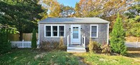 93 Ploughed Neck Rd in Sandwich, MA - Building Photo - Building Photo