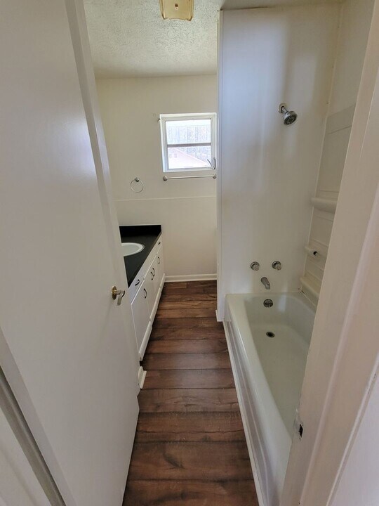 286 Hookers Gap Rd in Candler, NC - Building Photo