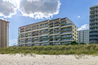 Sea Winds Condominiums in North Myrtle Beach, SC - Building Photo - Building Photo