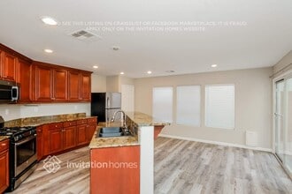 663 Haunts Walk Ave in Las Vegas, NV - Foto de edificio - Building Photo