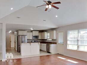 460 Torino Pl in Centerton, AR - Foto de edificio - Building Photo