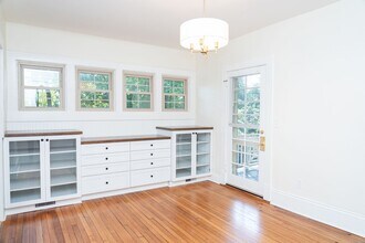 118 Oakhurst Cir in Charlottesville, VA - Building Photo - Building Photo