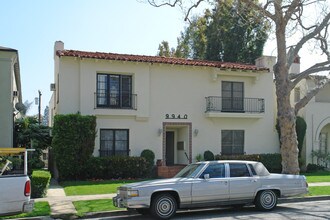 9940 Robbins Dr in Beverly Hills, CA - Building Photo - Building Photo