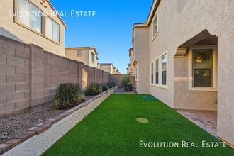 3262 E Meadowview Dr in Gilbert, AZ - Building Photo - Building Photo