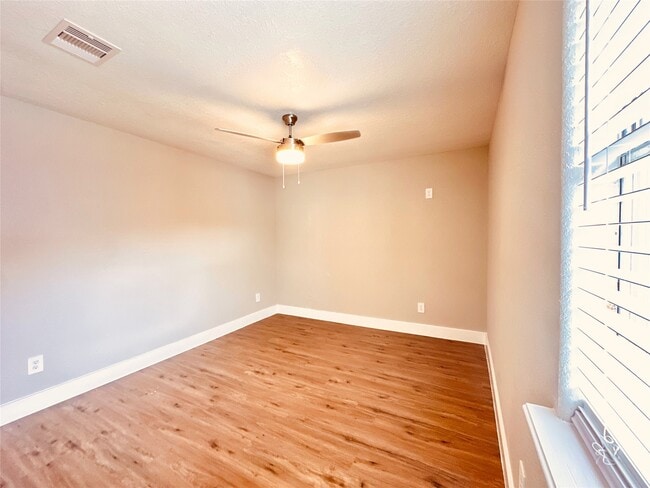 11130 Hanning Ln