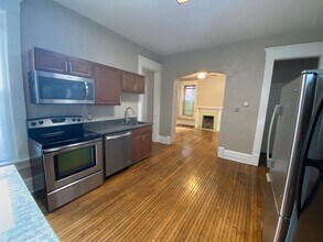 1966 N 4th St in Columbus, OH - Building Photo - Building Photo