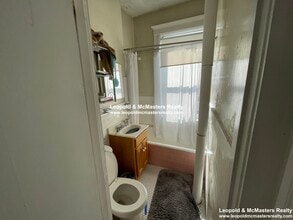 225 Kelton St, Unit 232 kelton 18 in Boston, MA - Foto de edificio - Building Photo