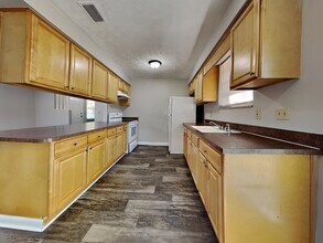 8349 Pembrook Ct in Jacksonville, FL - Foto de edificio - Building Photo