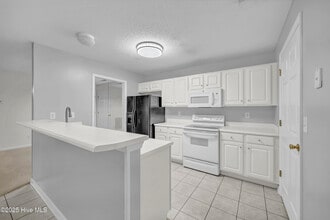 5012 Hunters Trail in Wilmington, NC - Foto de edificio - Building Photo