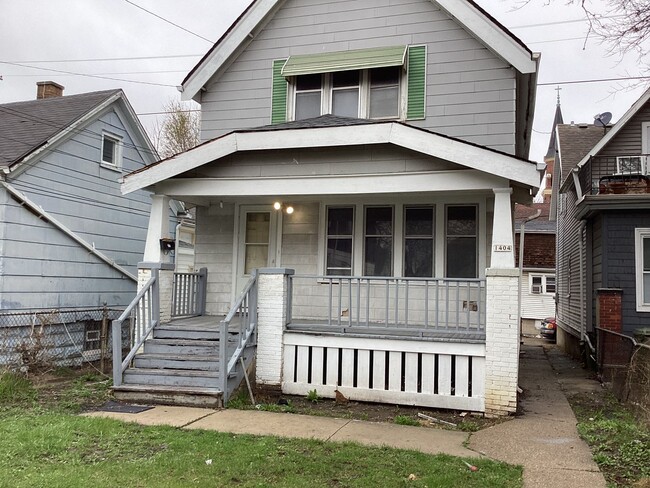 1404 W Madison St in Milwaukee, WI - Building Photo - Building Photo