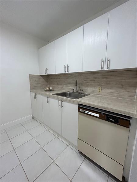 property at 185 Fanshaw E