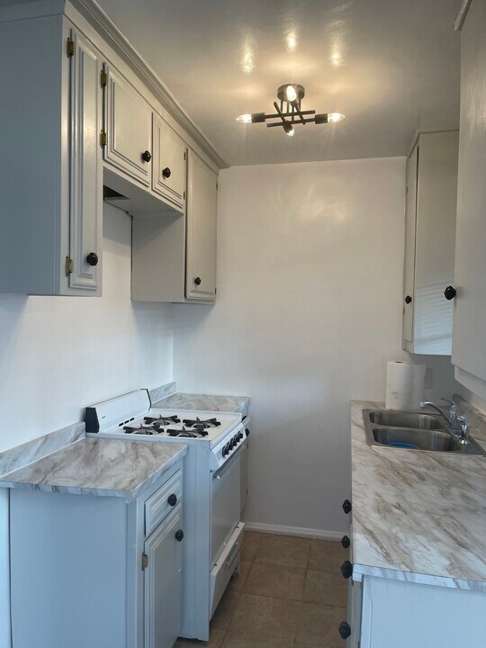 420 Myrtle St in Glendale, CA - Building Photo