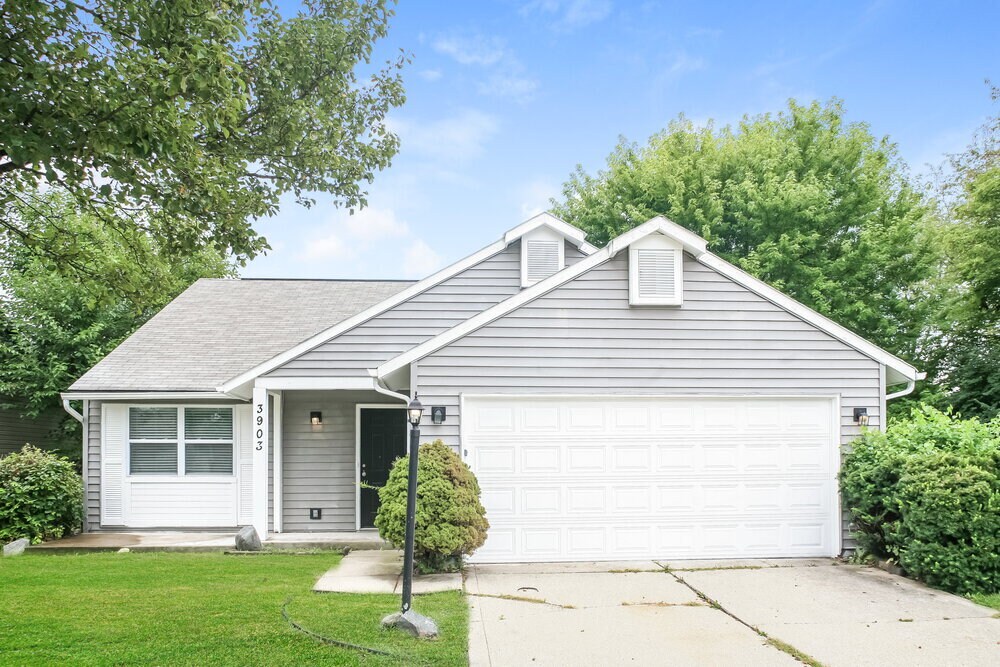3903 Bonn Dr in Indianapolis, IN - Building Photo
